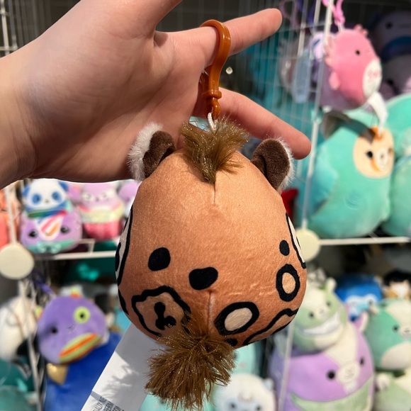 Squishmallows Deeto the African Wild Dog 3.5” Stuffed Plush Clip - Picture 2 of 3